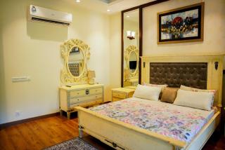 Spacious 5BR Luxury Family Home - 1