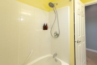 Spacious 3 bedroom 2 bath Seattle Home - 1