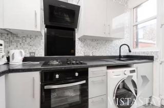 3BR, Pool Table, Dart Board by Vista Stays Short Lets Manchester - 3