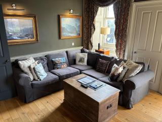 The Castle Esplanade Residence - 9