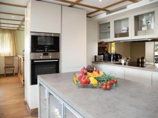 Apartment Chesa Piz Mezdi - St- Moritz by Interhome - 2