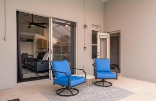 East Orlando Getaway - 3BR/2BTH - *Pool *Parking - 5