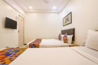 FabHotel Aksa Inn - Mumbai - 7