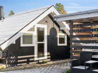 Holiday Home Janik - 1-3km from the sea by Interhome - 1