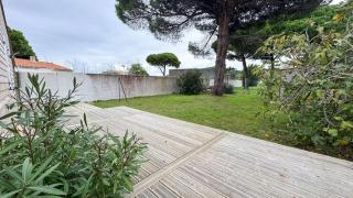 Jolie villa de plain-pied avec jardin et parking - 1