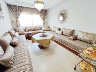 Comfortable Apartment with Balcony and City View - 3