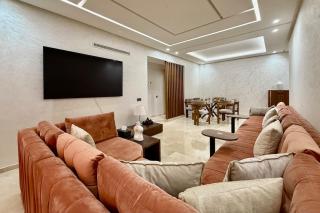 Two Bedroom Apartment with Pool - 3