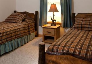 Rustic Yet Modern Fishing and White Water Rafting Cabin in Scenic Nantahala Mountains of North Carolina - 6