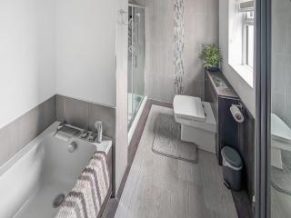 Greens Cottage - 2