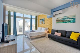 SunSoaked Msida Penthouses with Hot Tub, WIFI & AC by 360 Estates - 7