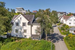 Arctic hilltop lodge - Room 2 - 9