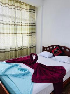 Kandy IVY Banks Lake View Resort - 9