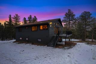 New The Pine Getaway Lots of Room Hot Tub Views - 6