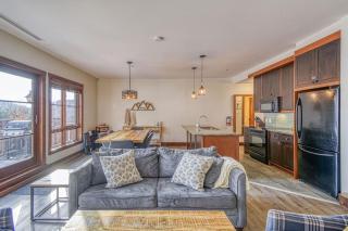Versant Soleil Family Condo at Versant Nord - 4