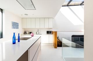 Stylish Townhouse by Primrose Hill - 2