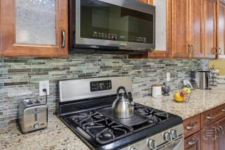 Cozy Beach Retreat w Pool Ping Pong Table - 6