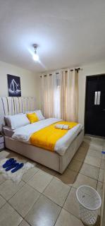 Sunshine Apartments - 0