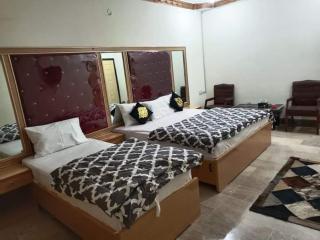 Regalia Inn Hotel Karachi - 1