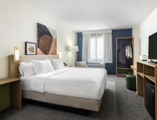 Spark by Hilton Bardstown - 4