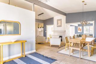 Golden Age Retreat with pool and hot tub - Palm Springs - 5