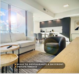 Rare Corner Unit Private Terrace & Sunset Views - 0