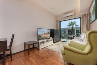 The Title Condo by Tropiclook - 1