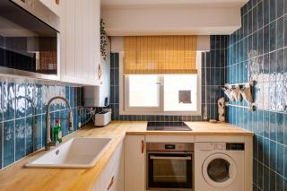 Casa Phoebe - NEW Renovated Burgau Apartment Sleeps 5 - Beach 1 min - 5
