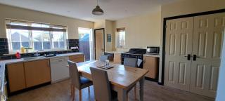 Sizeable 4 bed property on Huntingdon Ring road - 1