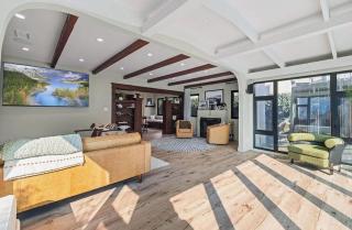 Four Bedroom Beachside Home in Marina Del Rey - 9