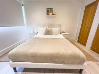 Eshae Living - 1 BR Apartment - 8
