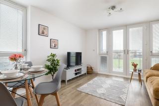 Oakgrove Apartment - Excellent Location - Free Parking, Balcony, Fast Wifi and Smart TV by Yoko Property - 9
