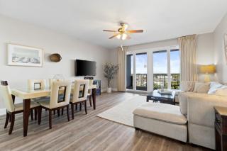 Laketown Wharf 933 - 5