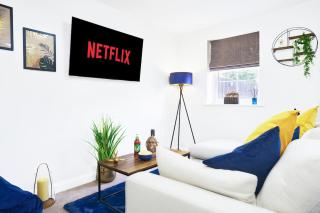 New Quiet Luxury 3BR House Sleeps 5 - 0