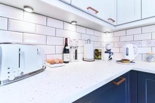 New Quiet Luxury 3BR House Sleeps 5 - 5