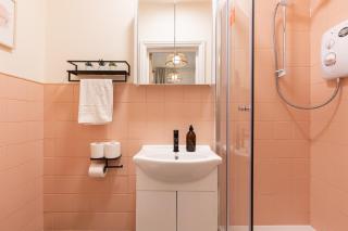 Whittington Apartments - 3