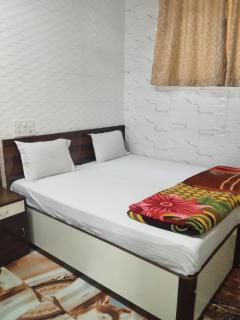 Hotel Taiba International- Near New Market & Sudder Street, Esplanade, Dharamatala - 1