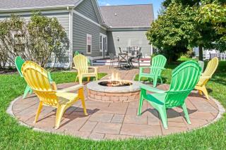 All In at Trailside - Community Pool Fire Pit Game Room Nature Trails - 3