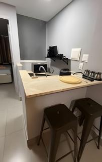 Downtown - close to everything! Up to 5 people in comfort - 5