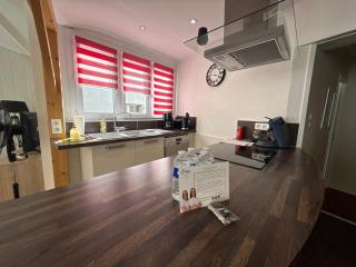 Relais des Arts, très spacieux et lumineux centre ville thouars - 4