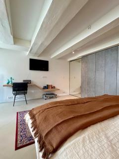 Charming & Stylish Canalhouse Studio City Center - 8