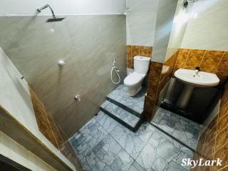 SkyLark Guest House - 1
