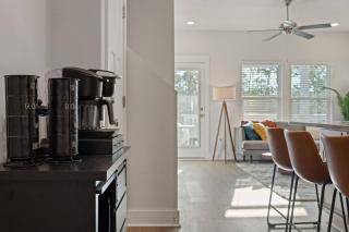 Mins to Beach|King Beds|Firepit|Wi-Fi|Gameroom! - 6