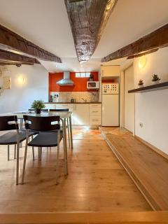 Comodo atico en Tirso de Molina Madrid - 1