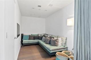 Upscale Key Biscayne Residence With Spa - 8