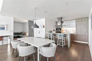 Upscale Key Biscayne Residence With Spa - 2