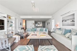 Upscale Key Biscayne Residence With Spa - 4