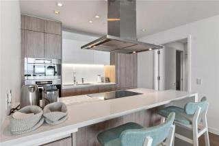 Upscale Key Biscayne Residence With Spa - 6