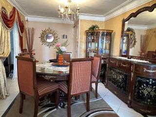 Regal and Spacious Retreat with Crystal Chandeliers - 6