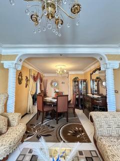 Regal and Spacious Retreat with Crystal Chandeliers - 9