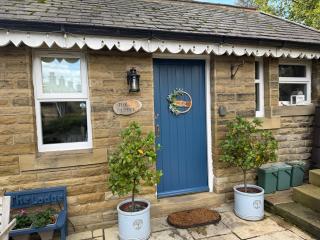 "The Lodge", Holmfirth - 8